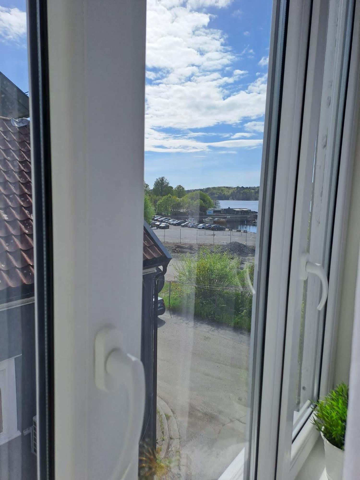 George&K Apartament Ларвик Екстериор снимка